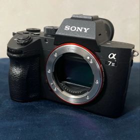 SONY(ソニー) フルサイズ ミラーレス一眼カメラ α7III