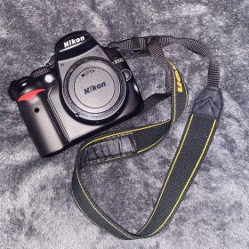 Nikon D5000 ボディ