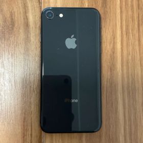 Apple iPhone 8 スペースグレイ64GB 中古