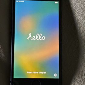 Apple iPhone 8 極上品初期化済み