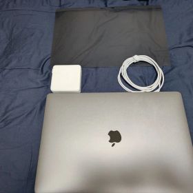 Apple MacBook Pro 15 2018 スペースグレイ