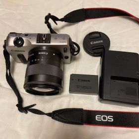 Canon EOS M レンズキット 本体