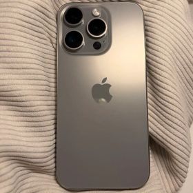 iPhone 15 Pro 128GB ナチュラルチタニウム 最大容量85%