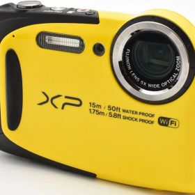フジフイルム コンデジ FUJIFILM FinePix XP80 イエロー 中古 Wi-Fi搭載 新品SDカード付き 届いてすぐに使える スマホに直接転送 タフネス性能