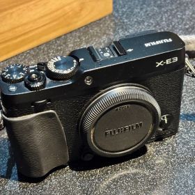 FUJIFILM 富士フイルム X-E3 ボディ単体