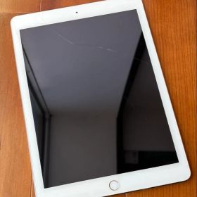 【ジャンク品】iPad Air 2 Wi-Fi＋Cellularモデル 16GB