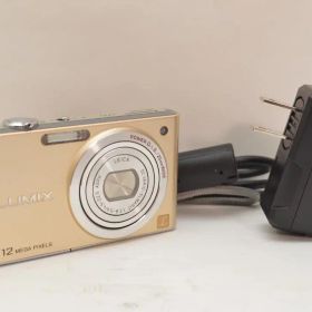 ✨美品✨ Panasonic LUMIX DMC-FX60 ゴールド 本体