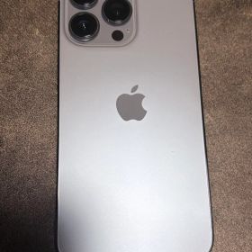 Apple iPhone 13 Pro 本体
