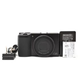 ＜良品＞ RICOH GR IIIx｜高級コンパクトデジタルカメラ｜シャッター数2,391枚｜外観新品同様｜レンズ枠極小塗装はがれあり