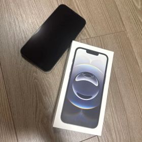 Apple iPhone 16e 128GB 本体 ブラック