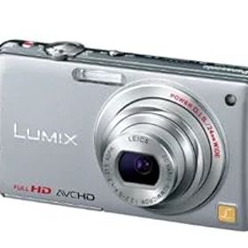 【中古】【良い】パナソニック デジタルカメラ LUMIX FX700 ジュネスシルバー DMC-FX700-S 1410万画素 光学5倍ズーム 広角24mm 3.0型タッチパネル液晶 フルHD動画