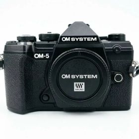 【訳あり】小型軽量ミラーレス一眼カメラ OM-5 4545350053949 050332193499
