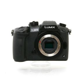 【中古】 (パナソニック) Panasonic DC-GH5-K ボディ ブラック【中古カメラ デジタル一眼】 ランク：B