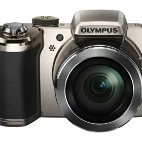 【中古】(非常に良い)OLYMPUS デジタルカメラ STYLUS SP-820UZ 1400万画素CMOS 光学40倍ズーム 広角22.4mm シルバー SP-820UZ SLV