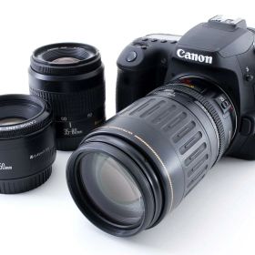 【中古】キヤノン Canon EOS 90D 標準&超望遠＆単焦点トリプルレンズセット 美品 付 カメラ 中古 人気 おすすめ 高画質