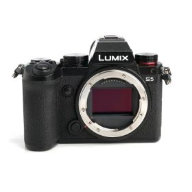 【中古】 (パナソニック) Panasonic DC-S5 ブラック【中古カメラ デジタル一眼】 ランク：B