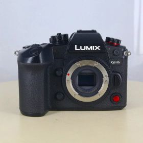 【中古】 (パナソニック) Panasonic DC-GH6【中古カメラ デジタル一眼】 ランク：B