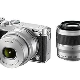 【中古】（非常に良い）Nikon ミラーレス一眼 Nikon1 J5 ダブルズームキット シルバー J5WZSL