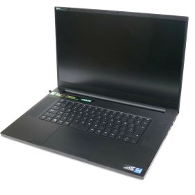 [中古] RAZER Blade17 ゲーミングノートPC (Core-i7-11800H/GeForce RTX3060/17.3型/16GB/165Hz) rz09-0406aja3-r3j1 ブラック [良い(B)]