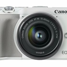 【中古】【非常に良い】Canon ミラーレス一眼カメラ EOS M3 レンズキット(ホワイト) EF-M15-45mm F3.5-6.3 IS STM 付属 EOSM3WH-1545ISSTMLK
