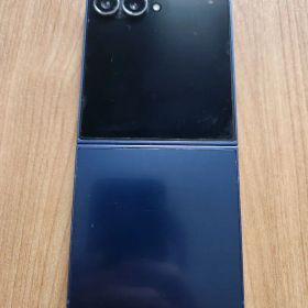 Samsung Galaxy Z Flip7 本体 SC-55F