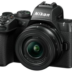 【ポイント10倍】 ニコン デジタル一眼カメラ Z50II 16-50 VR レンズキット [タイプ：ミラーレス 画素数：2151万画素(総画素) 2088万画素(有効画素) 撮像素子：APS-C 23.5mm×15.7mm CMOS 重量：495 g] 【P10倍】