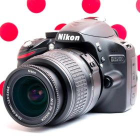 ニコン Nikon D3200❤スマホ転送❤デジタル一眼レフ❤初心者おすすめ