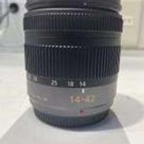 標準ズームレンズ H-FS014042 PANASONIC