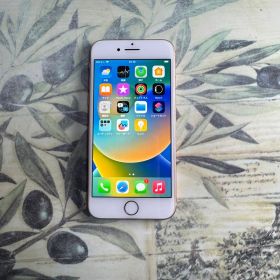 iPhone 8ゴールド 64GB SIMロック解除済み