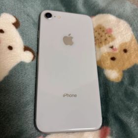 Apple iPhone 8 シルバー 本体