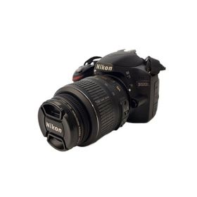 Nikon◆デジタル一眼カメラ D3200 18-55 VR レンズキット [ブラック]//