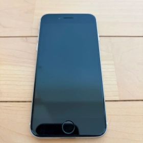 Apple iPhone SE 第三世代 本体 ホワイト