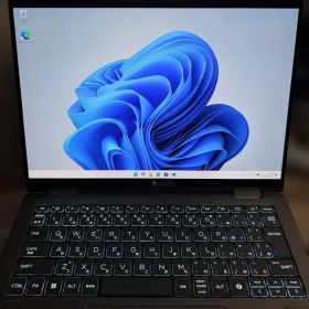 HP Envy x360 14 8840HS 32GB 1TB