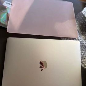M1 Apple MacBook Air 本体 (画面が壊れています)