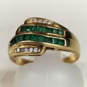 リング 18K X線検査済み ダイヤ0.10/0.70CT