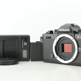 【美品 シャッターカウント 133回】Nikon Zfc Black ニコン ミラーレス一眼 ブラック 黒 本体 EF-TN-JP2747
