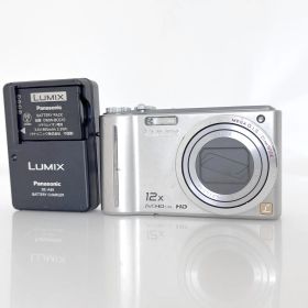 【パナソニック】Panasonic DMC-TZ7 シルバー デジタルカメラ +バッテリー +充電器 #U473
