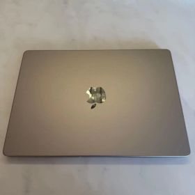 MacBook Pro 14インチ USキーボード