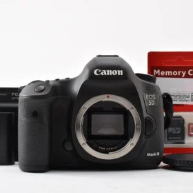 美品 ショット数2658 Canon EOS 5D Mark III ボディ