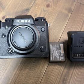 FUJIFILM X-H1 ミラーレス一眼カメラ 本体 6400回弱