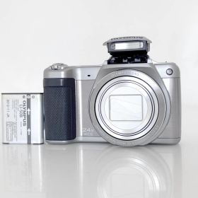 【オリンパス】OLYMPUS STYLUS SZ-15 シルバー デジタルカメラ +バッテリー +ストラップ #U659