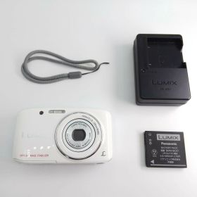 【中古】【非常に良い】パナソニック デジタルカメラ ルミックス S2 光学4倍 ホワイト DMC-S2-W