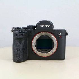 【中古】 (ソニー) SONY α7R IV ボデイ【中古カメラ デジタル一眼】 ランク：AB