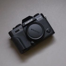 FUJIFILM X-T30 本体 ミラーレス一眼