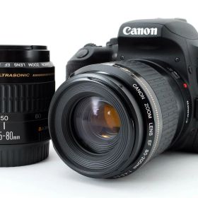 【中古】キヤノン Canon EOS Kiss X9i ブラック ダブルズームセット 美品 スマホへ転送 バリアングル液晶 ストラップ付き当店保証30日間 人気モデル 高画質 売れ筋