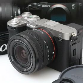 【中古】【良品】ソニー α7C II ILCE-7CM2L ズームレンズキット [シルバー] CA01-M6922-2P4 SONY ソニー α Eマウント ミラーレス フルサイズ 手ブレ補正 4K対応