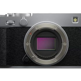 【ポイント10倍】 富士フイルム デジタル一眼カメラ FUJIFILM X-E5 ボディ [シルバー] [タイプ：ミラーレス 画素数：4020万画素(有効画素) 撮像素子：APS-C 23.5mm×15.7mm CMOS5HR 重量：396 g] 【P10倍】
