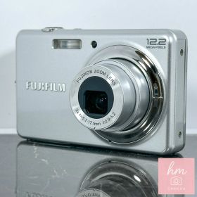 FUJIFILM FinePix J30 シルバー 1200万画素 光学3倍ズーム フジノンレンズ 顔キレイナビ コンパクトデジタルカメラ 富士フイルム ファインピックス
