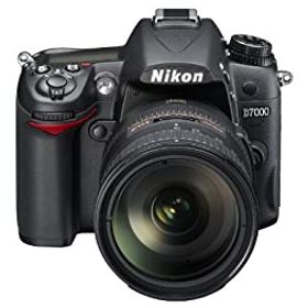 【中古】 Nikon ニコン デジタル一眼レフカメラ D7000 18-200VRII キット D7000LK18-200