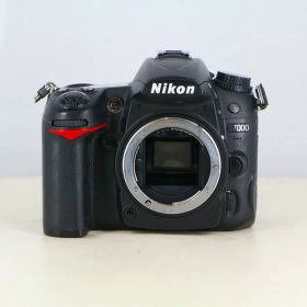 【中古】 (ニコン) Nikon D7000 ボディ【中古カメラ デジタル一眼】 ランク：C
